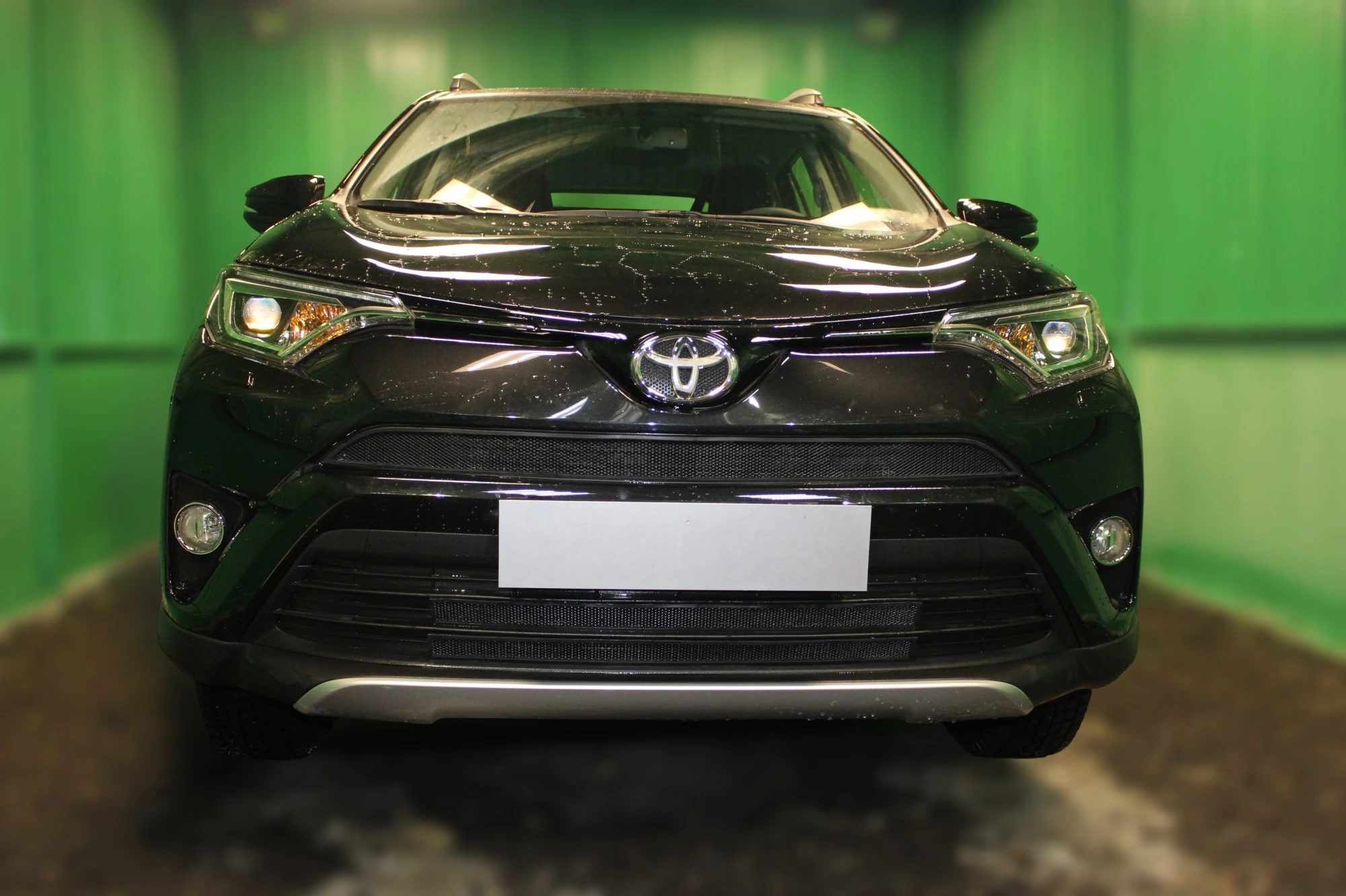 Комплект сеток black верх и низ 2 части для Toyota RAV4 IV (XA40) Рестайлинг