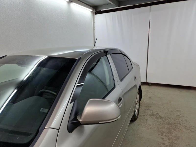 Дефлекторы окон 2D 4 шт для Skoda Octavia II (A5) Рестайлинг Черные Стрелка 11 2D104-4.S11