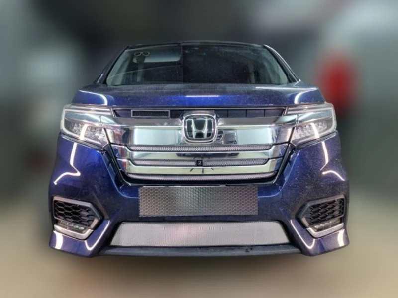 Комплект сеток chrome верх с камерой 5 частей и низ для Honda Stepwgn V Рестайлинг Хром Стрелка 11 HONSW17.cam.chrome-HONSW17.bot.chrome