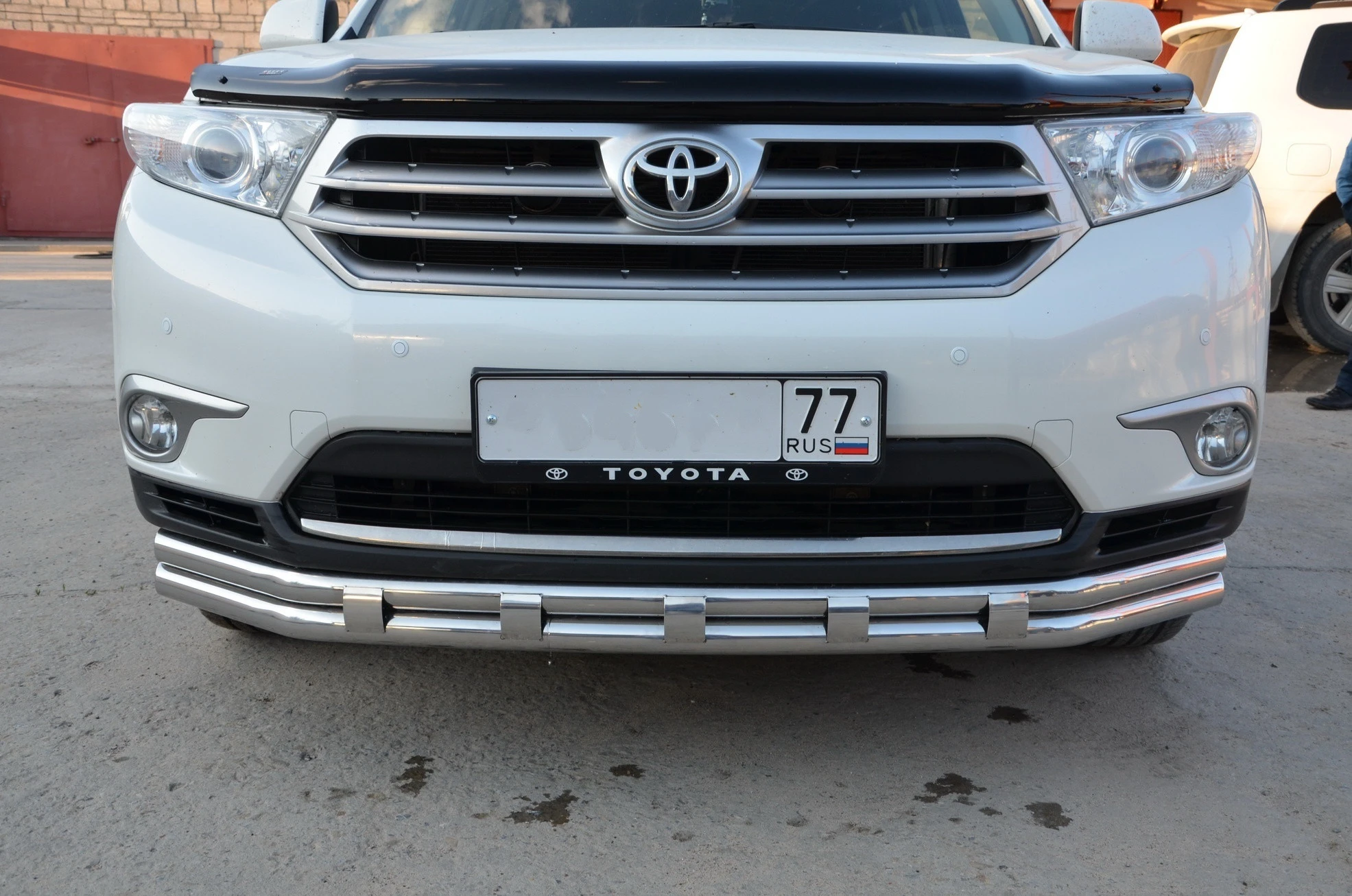 Защита переднего бампера двойная с декором d53/53 мм для Toyota Highlander II (U40) Рестайлинг  Юко THL.10.03-1