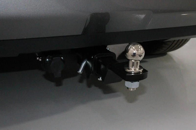 Фаркоп с типом шара Е для Toyota RAV4 V (XA50)  ТСС TCU00147