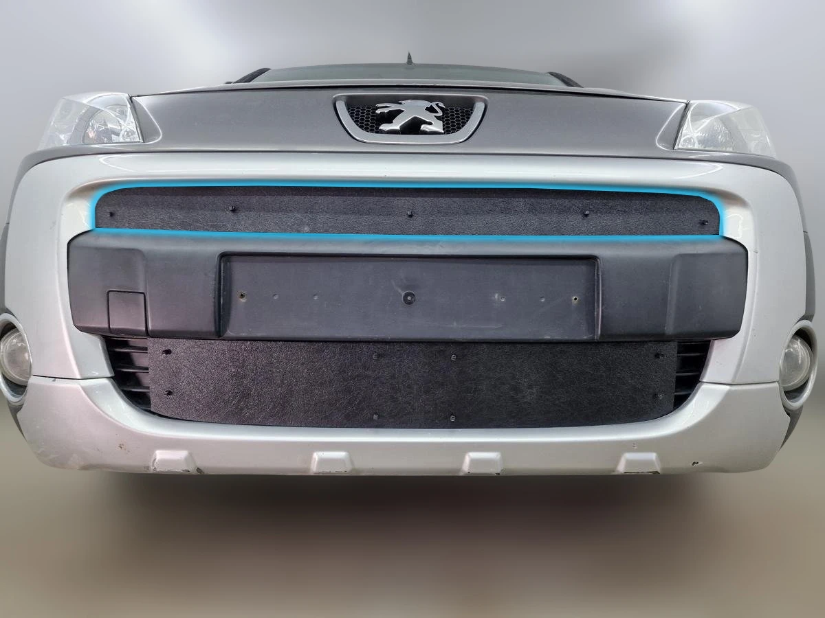 Зимняя заглушка радиатора на стяжке верх для Peugeot Partner II Черный Стрелка 11 ZZ.PEUPAR08.top