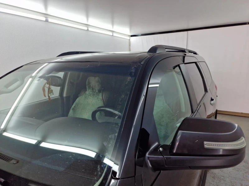 Водосток лобового стекла Премиум для Toyota Sequoia II Черный Стрелка 11 VP.185