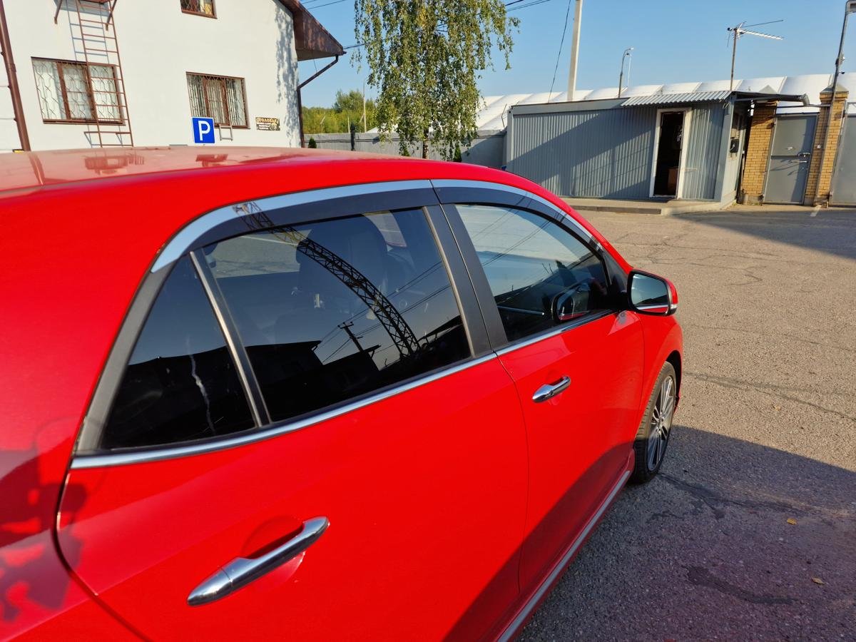 Дефлекторы окон с хром накладками 2D 4 шт для Kia Picanto III