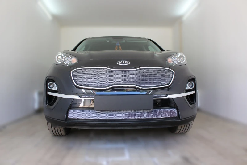 Комплект сеток chrome верх, низ, центр для Kia Sportage IV Рестайлинг Хром Стрелка 11 KSPO18.top.chrome-KSPO18.bot.chrome-KSPO18.mid.chrome