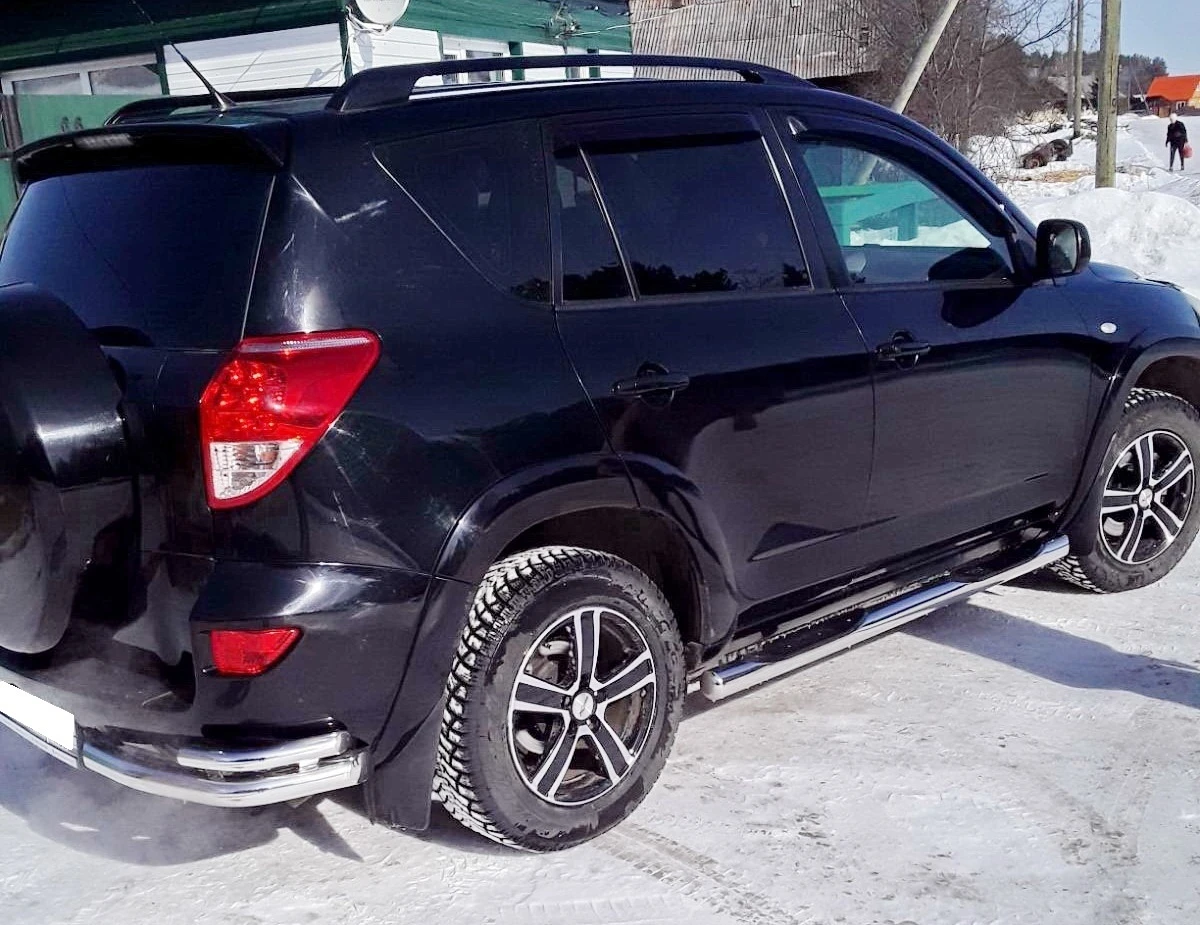 Пороги труба с проступью d76 мм для Toyota RAV4 III (XA30)  Юко TRAV.06.93