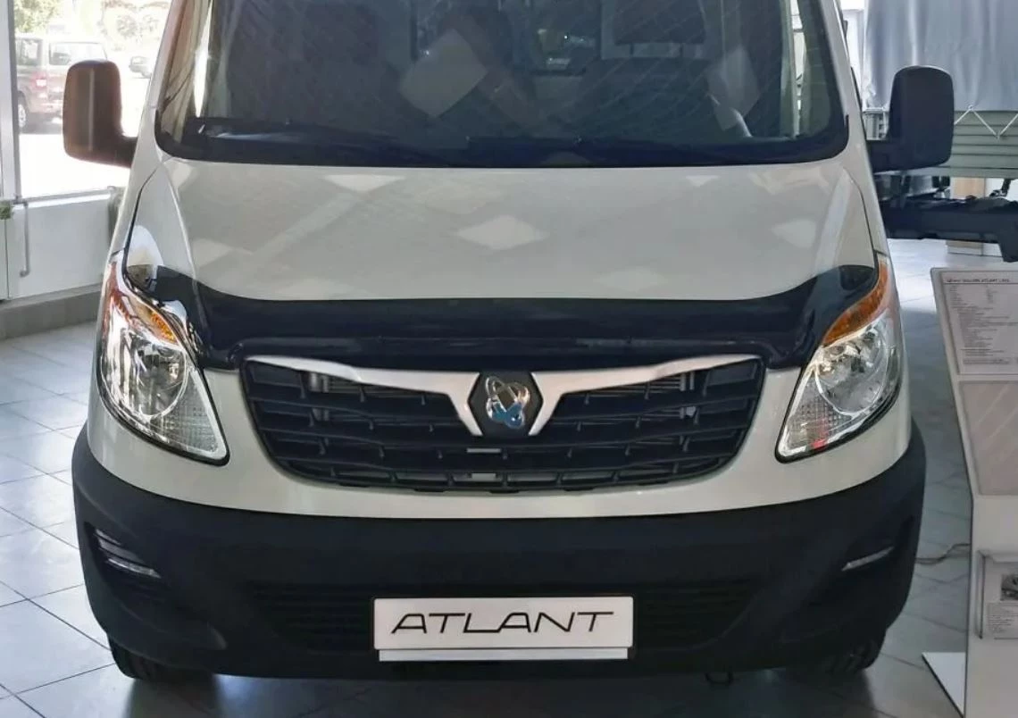 Дефлектор капота темный для Sollers Atlant