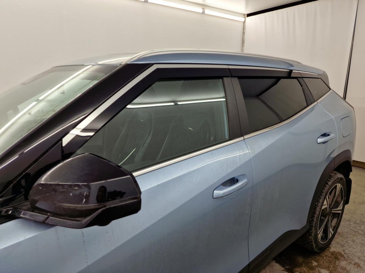 Дефлекторы окон 2D с хром накладками 6 шт. для Geely Cityray I