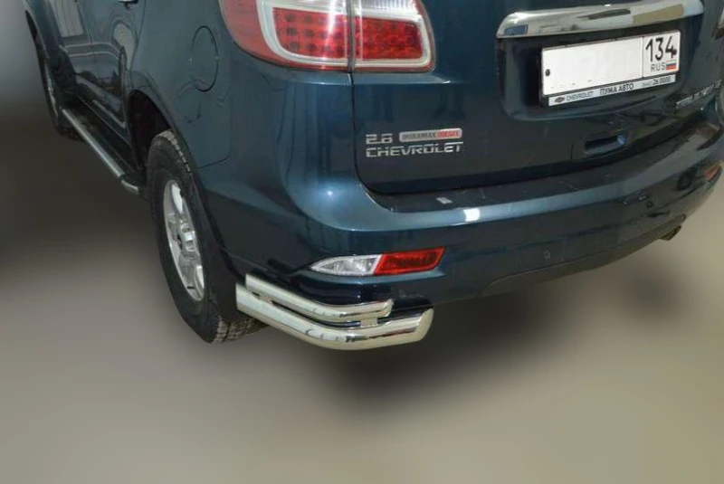 Защита заднего бампера угловая двойная d76/42 мм для Chevrolet TrailBlazer II  Юко CTB.13.20