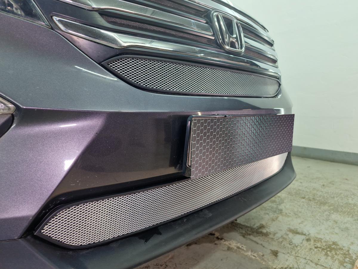 Защитная сетка радиатора низ для Honda Pilot III