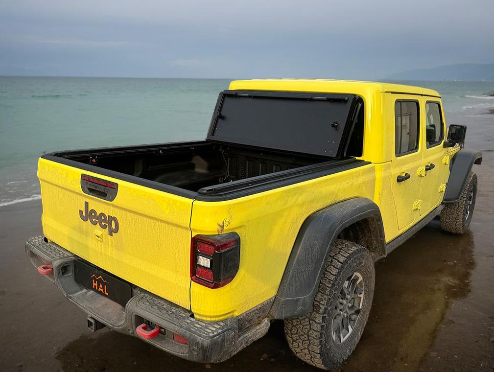 Крышка 4-х секционная HAL 4S PRO для Jeep Gladiator II (JT) Рестайлинг