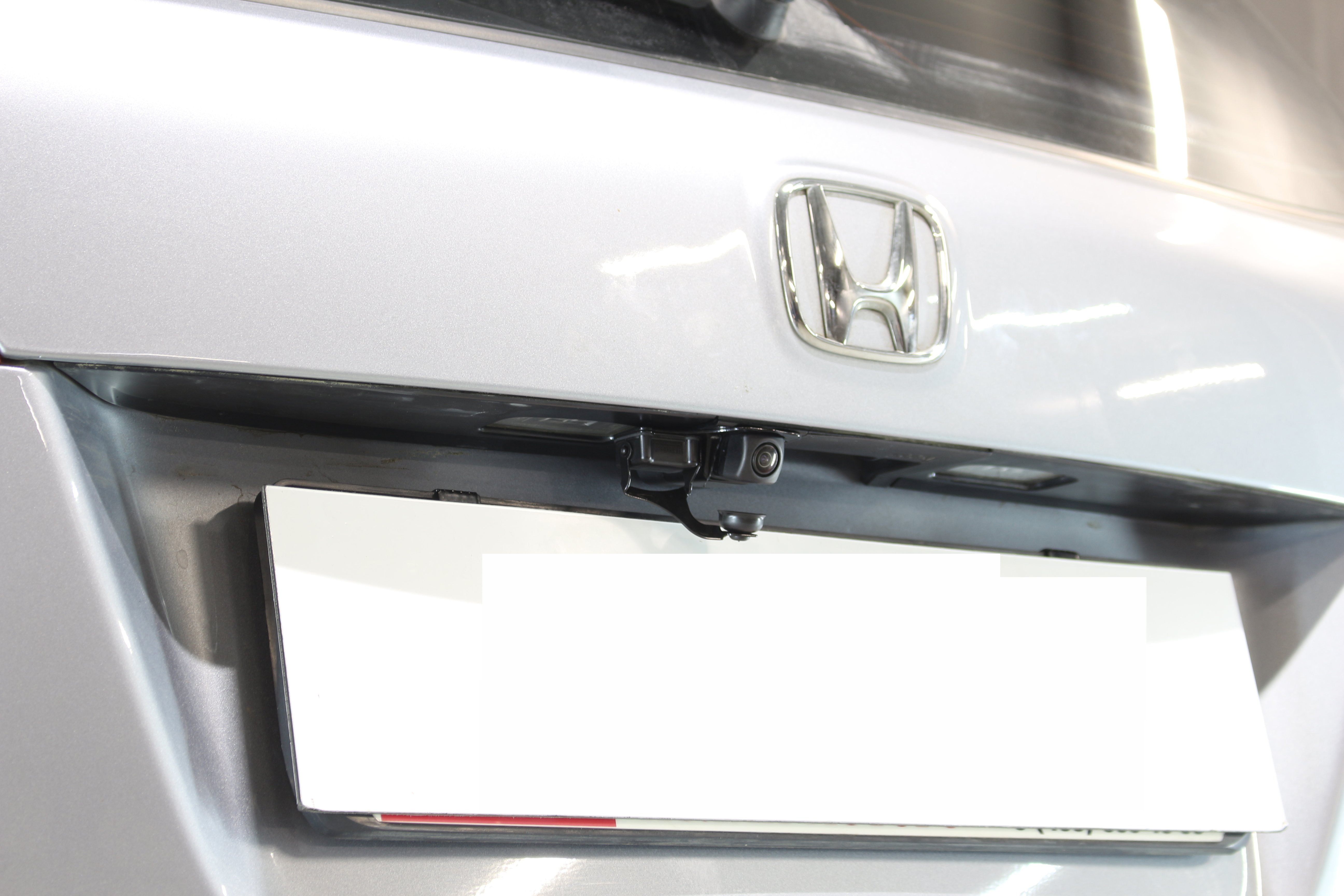 Защита камеры заднего вида для Honda Pilot III