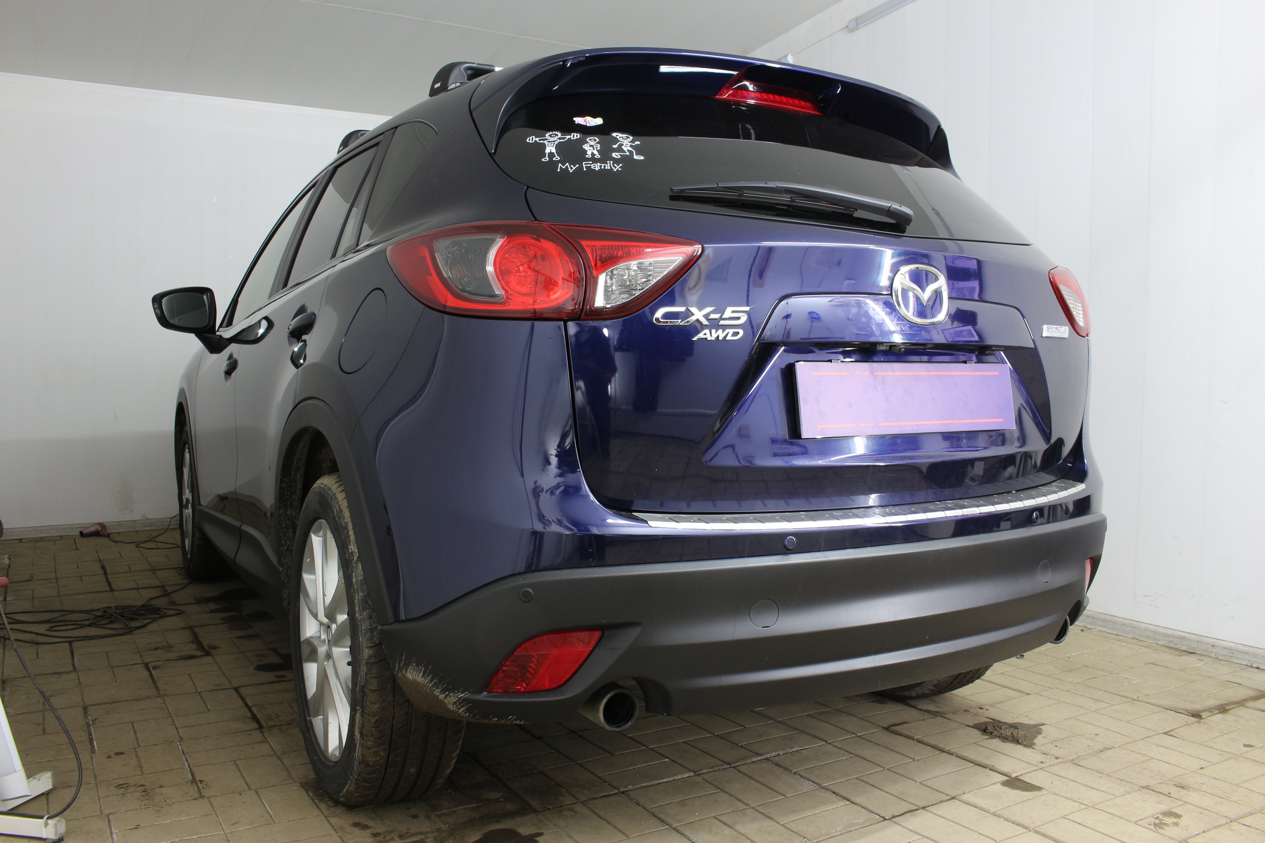 Защита камеры заднего вида для Mazda CX-5 I