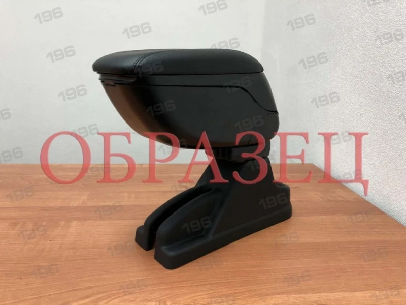 Подлокотник модельный ARM-1 с USB-розеткой для Kia Rio II Рестайлинг  INOX ARM1020 Black (с USB)