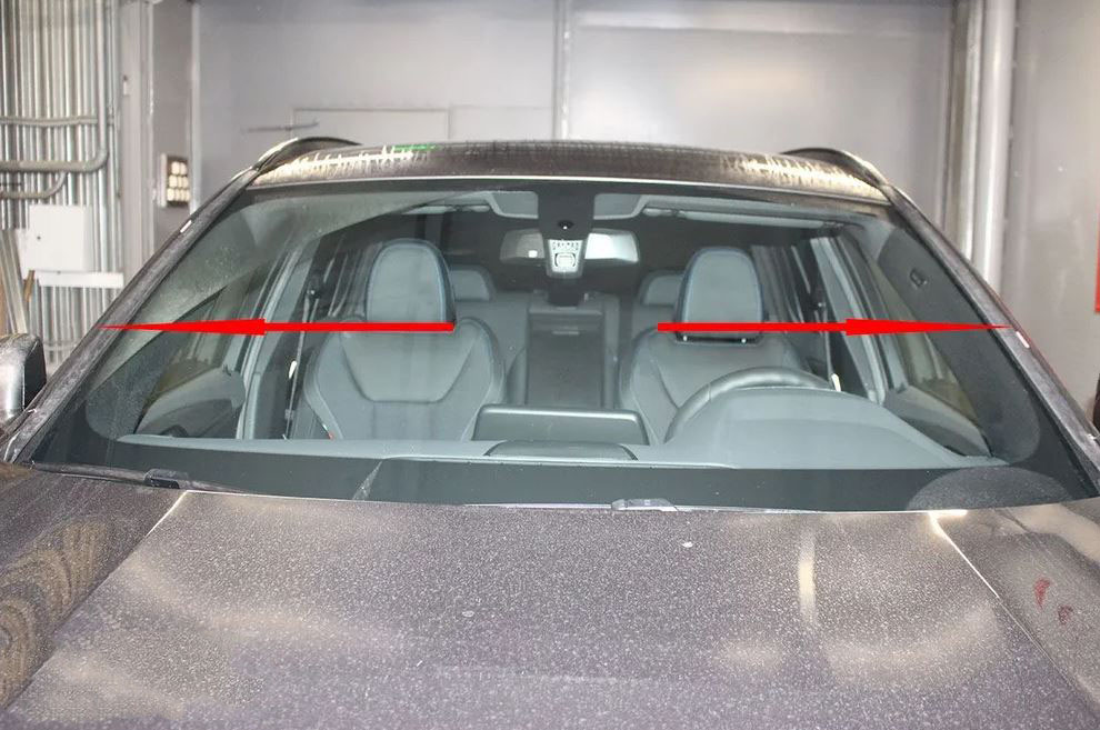 Дефлектор (водосток) лобового стекла для BMW X5 II (E70) Рестайлинг