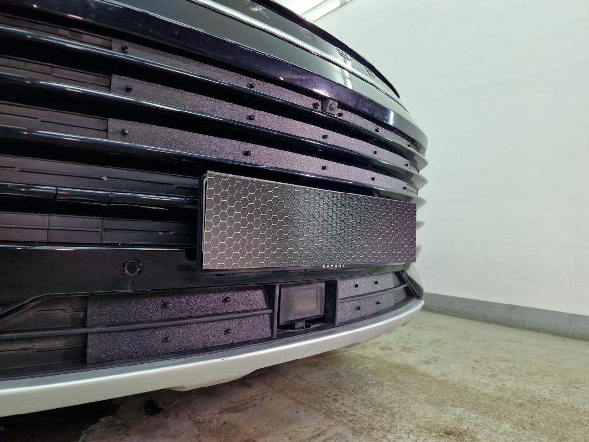 Зимняя заглушка радиатора на стяжке низ (4 части) для EXEED TXL I Рестайлинг 1