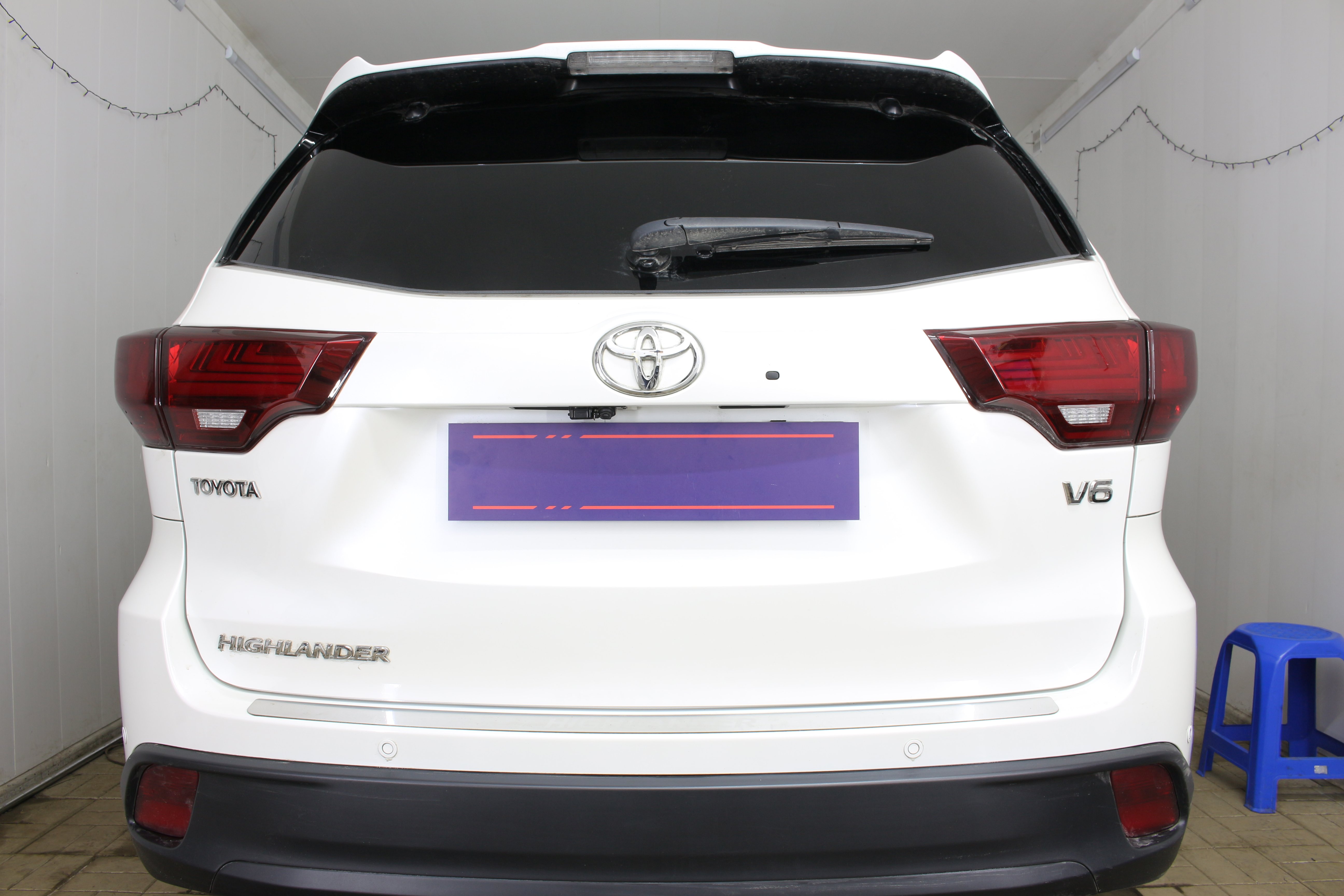 Защита камеры заднего вида для Toyota Highlander III (U50)