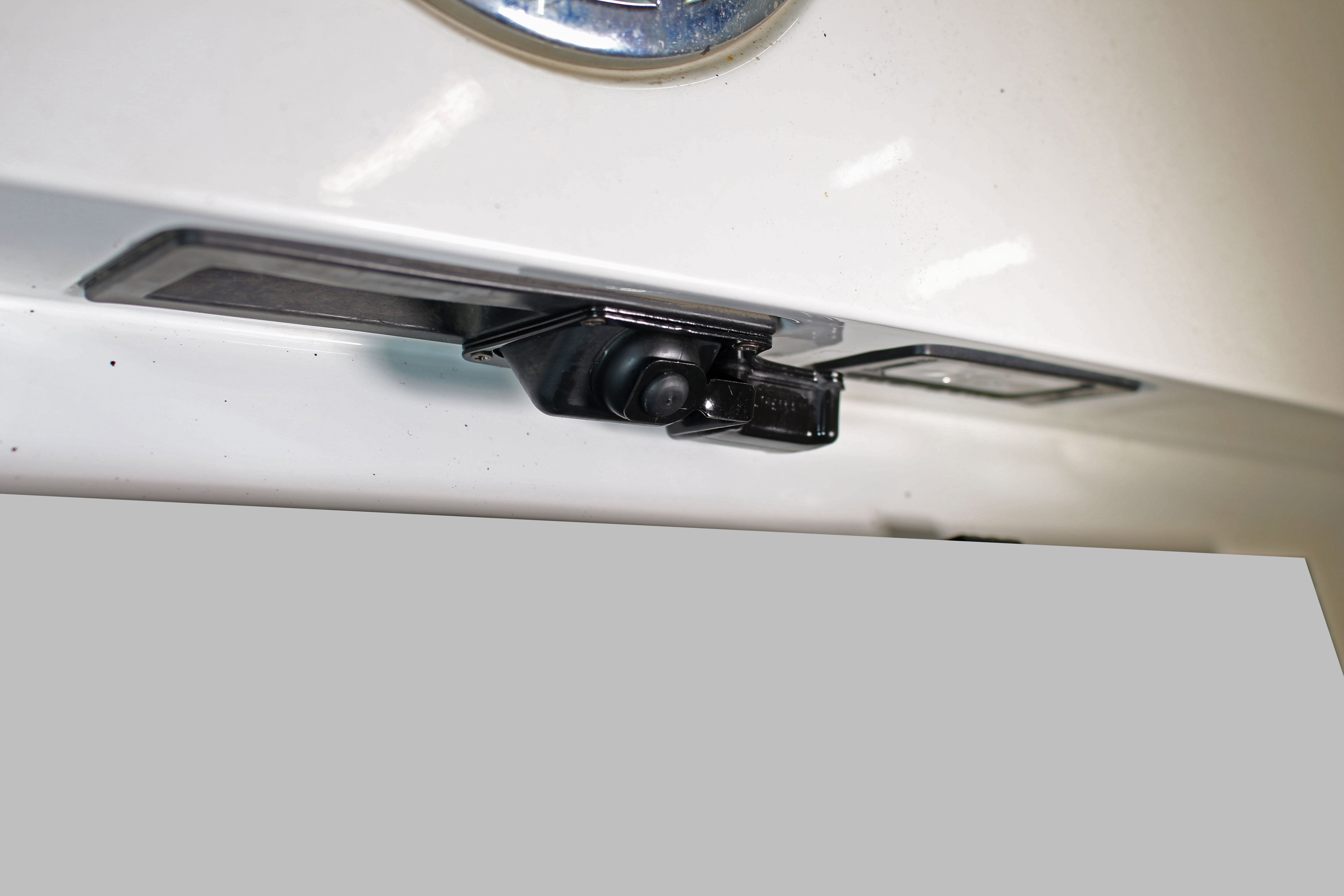 Защита камеры заднего вида для Volkswagen Caddy IV