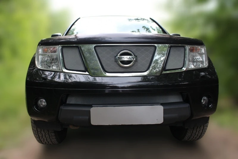 Комплект сеток chrome верх и низ для Nissan Navara (Frontier) III (D40) Хром Стрелка 11 NPATF04.top.chrome-NPATF04.bot.chrome