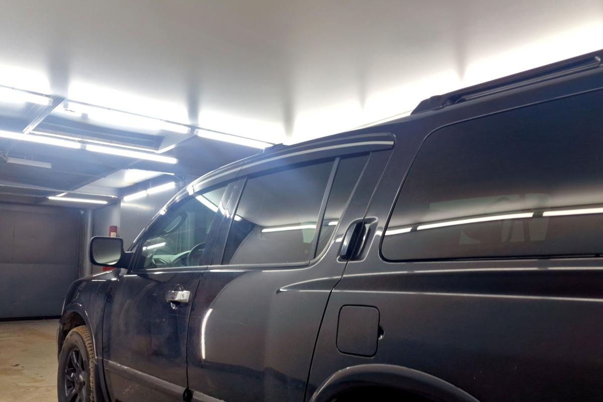 Дефлекторы окон 2D с хром накладками 4 шт. для Infiniti QX56 I Рестайлинг