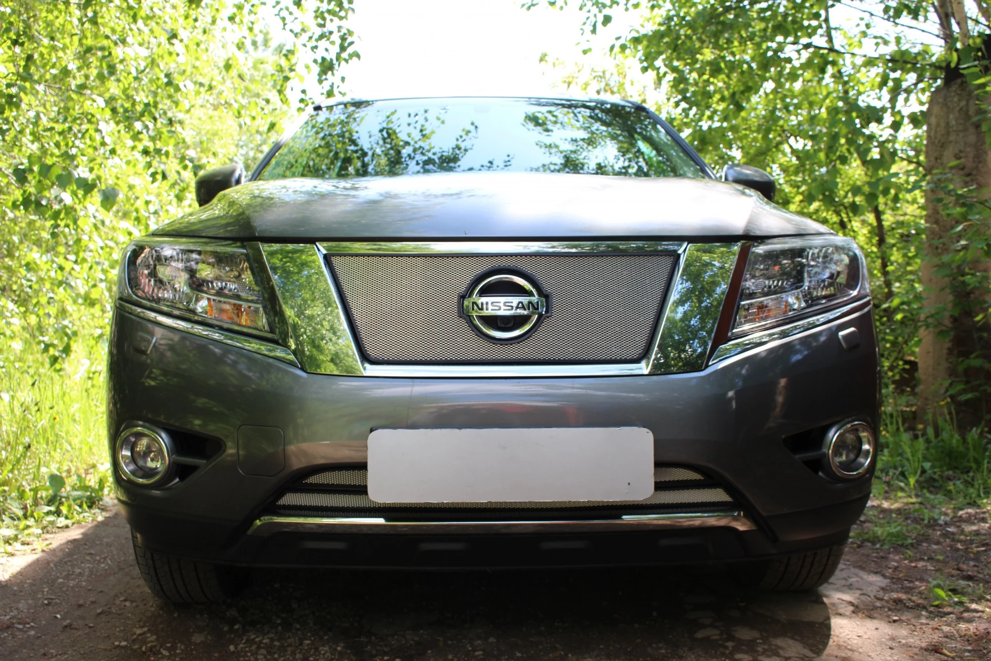 Защитная сетка радиатора низ 2 части для Nissan Pathfinder IV