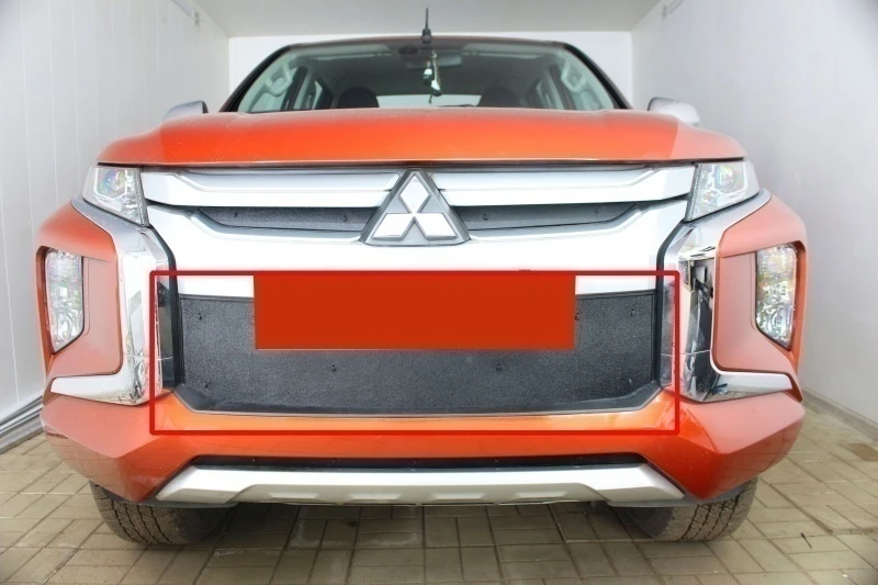 Зимняя заглушка радиатора на стяжке середина для Mitsubishi L200 V Рестайлинг Черный Стрелка 11 ZZ.MITL200V19.mid