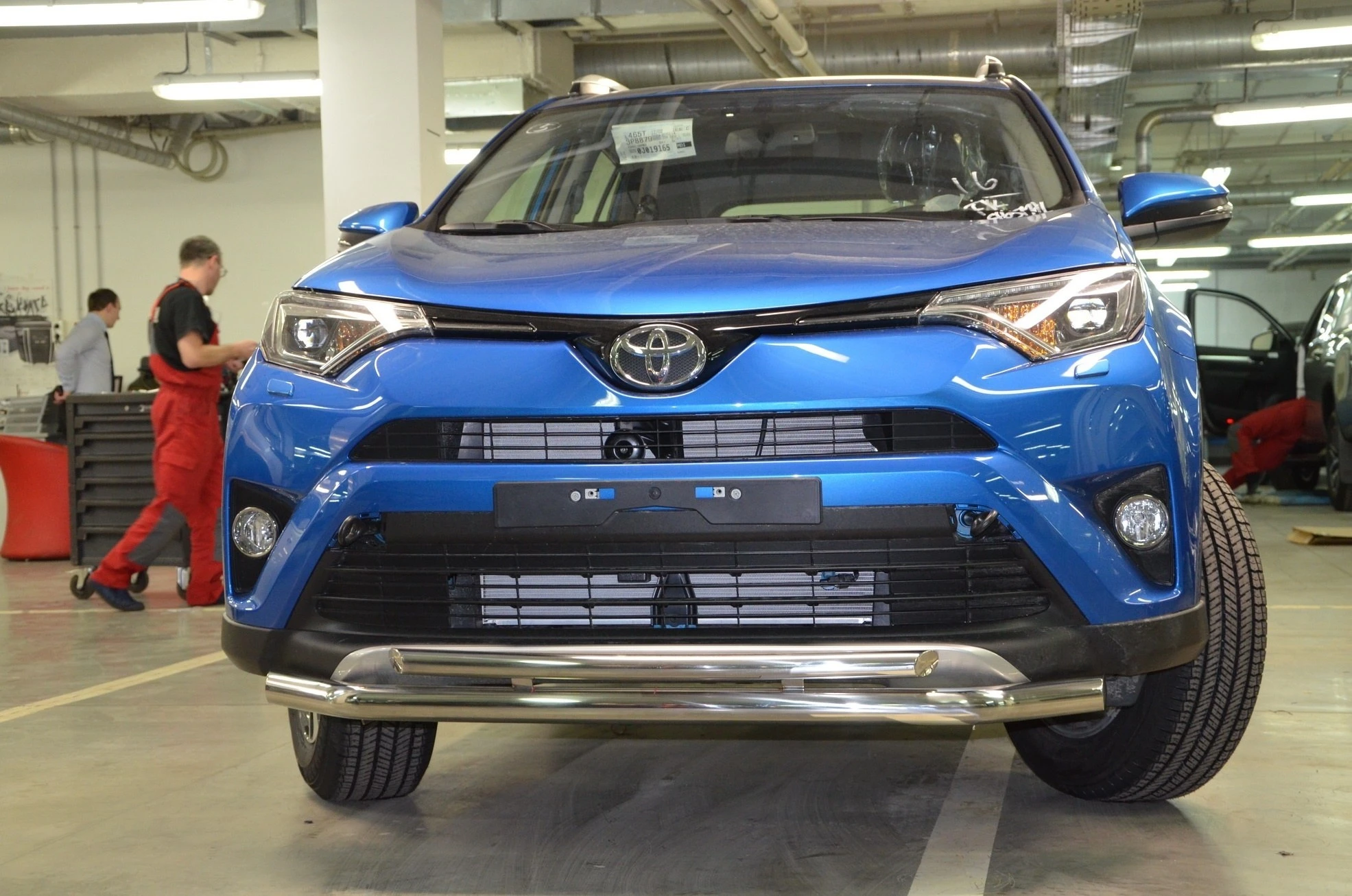 Защита переднего бампера двойная d60/42 мм для Toyota RAV4 IV (XA40) Рестайлинг  Юко TRAV.15.03