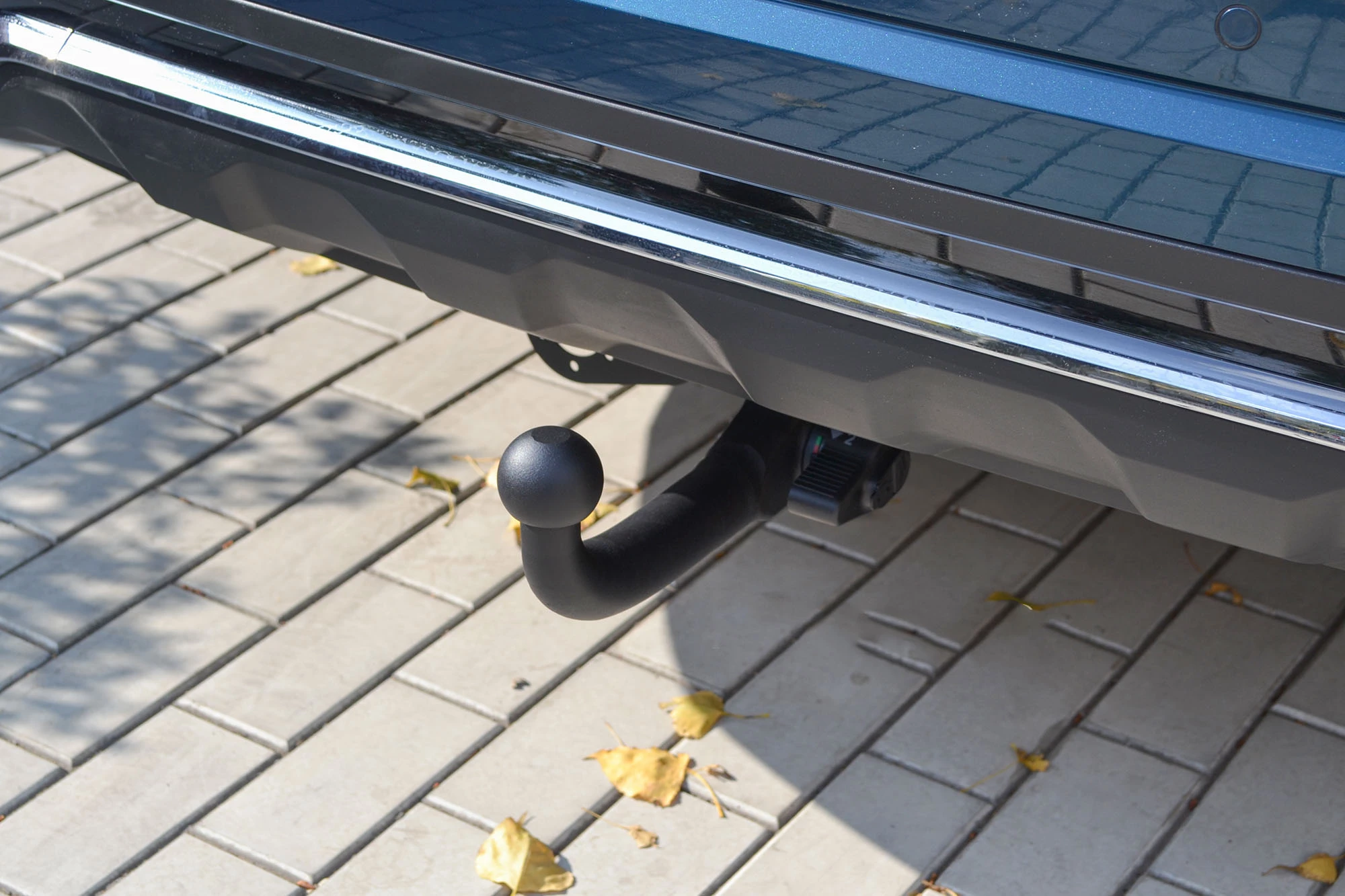 Фаркоп Pt group с типом шара вертикальный быстросъем для Geely Monjaro