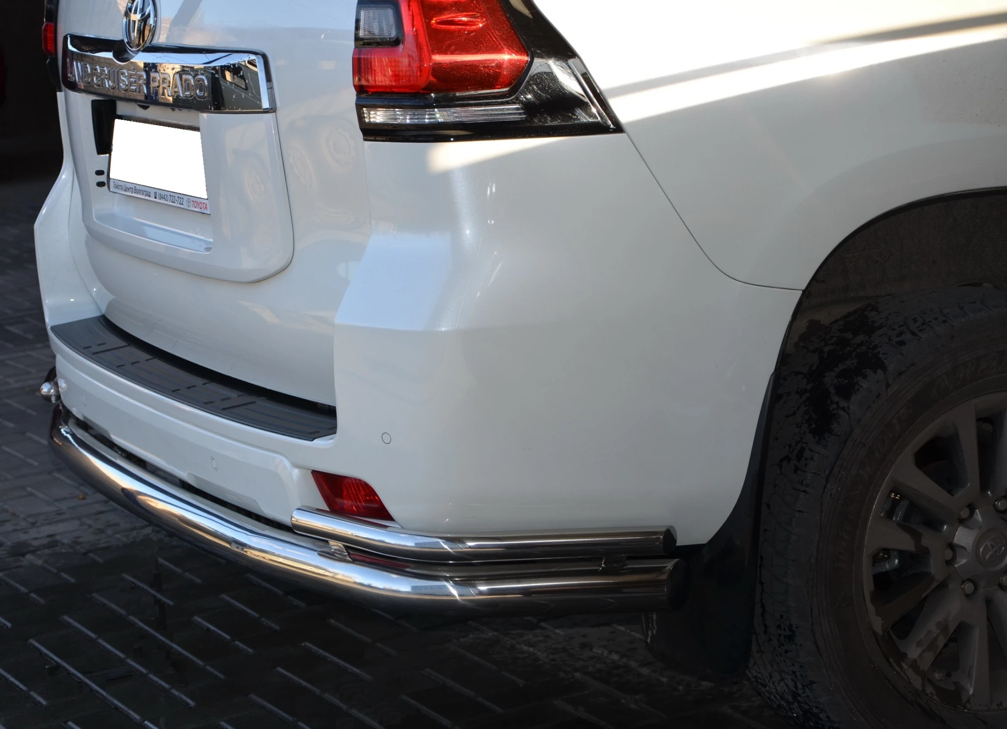 Защита заднего бампера угловая большая двойная d76/42 мм для Toyota Land Cruiser Prado 150 Series Рестайлинг 2  Юко TLCP150.17.21
