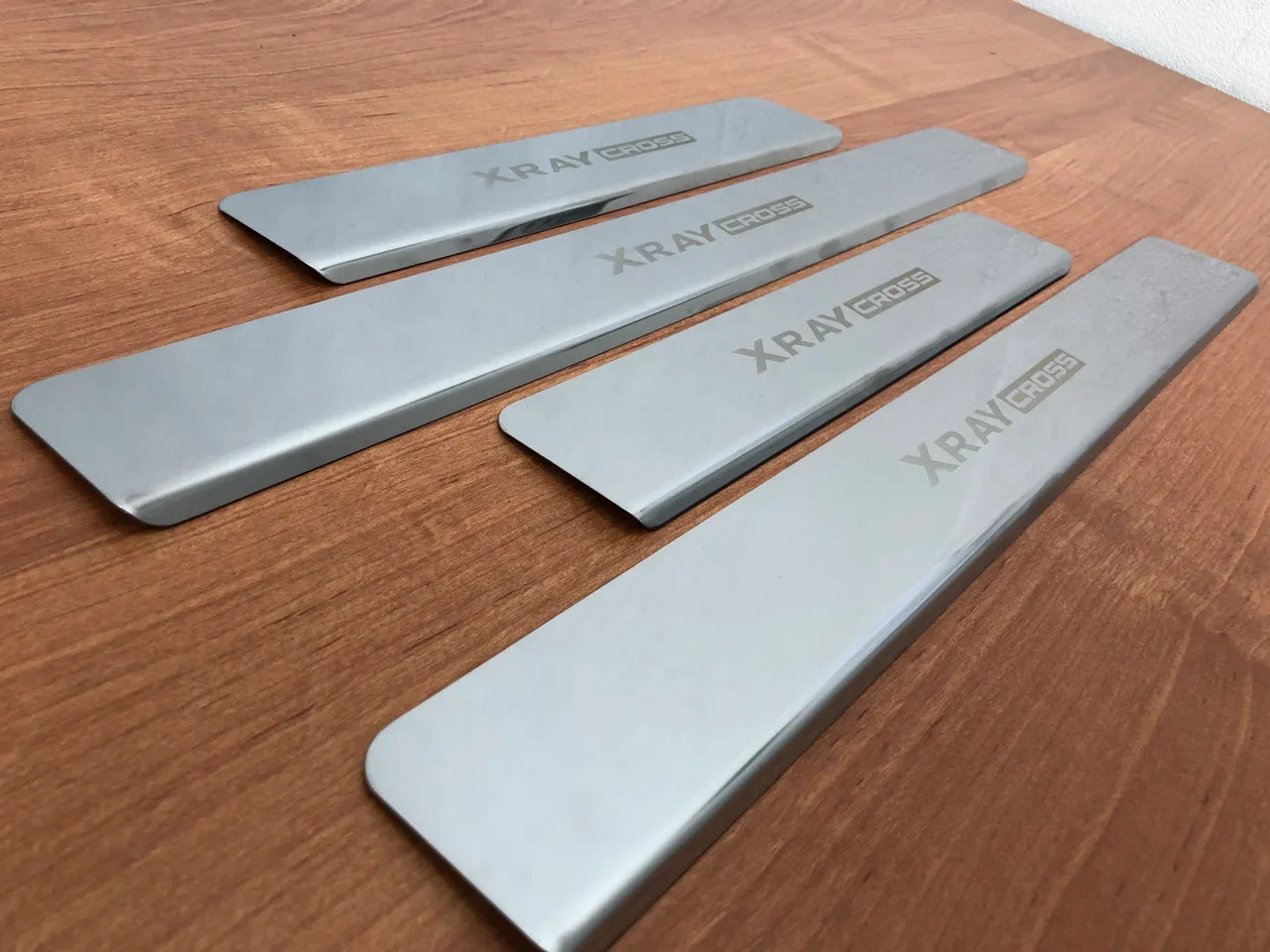 Накладки на пороги из нержавеющей стали 4шт. для LADA (ВАЗ) XRAY I