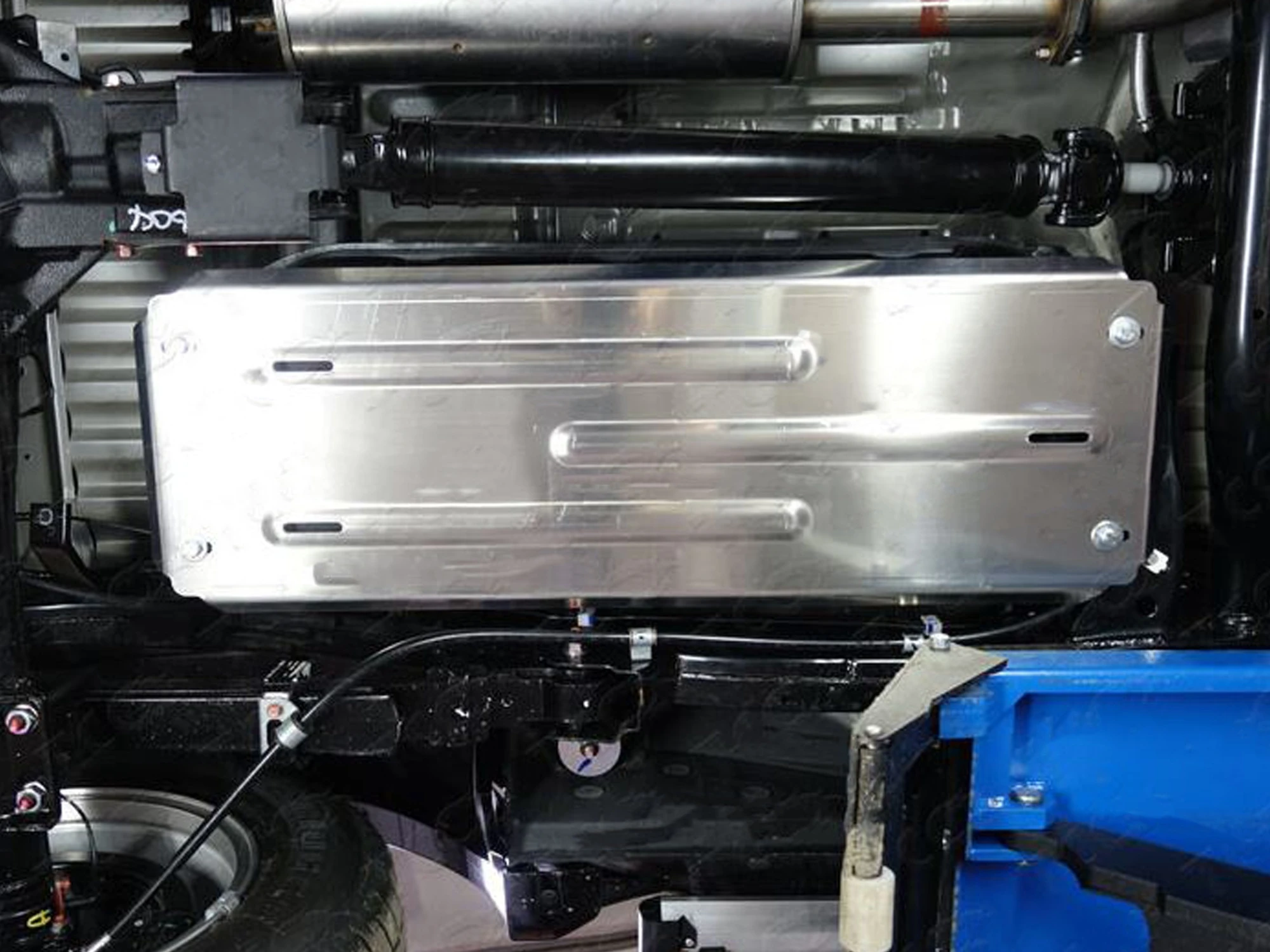 Защита топливного бака для Mitsubishi L200 V Рестайлинг  ТСС ZKTCC00155