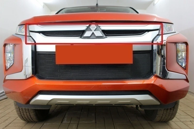 Защитная сетка радиатора верх 2 части для Mitsubishi L200 V Рестайлинг Черный Стрелка 11 MITL200V19.top.black