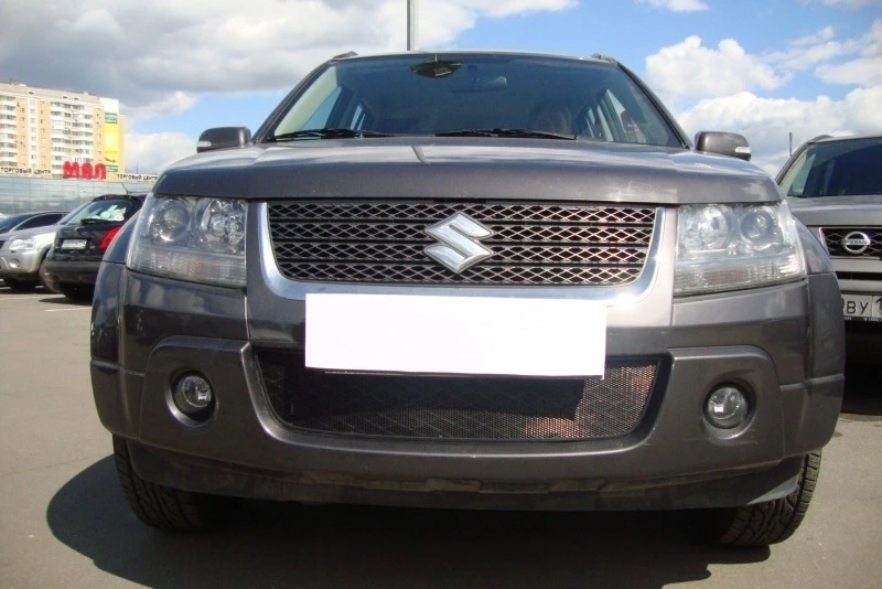Защитная сетка радиатора для Suzuki Grand Vitara III Рестайлинг 2 Черный Стрелка 11 SGV12.black