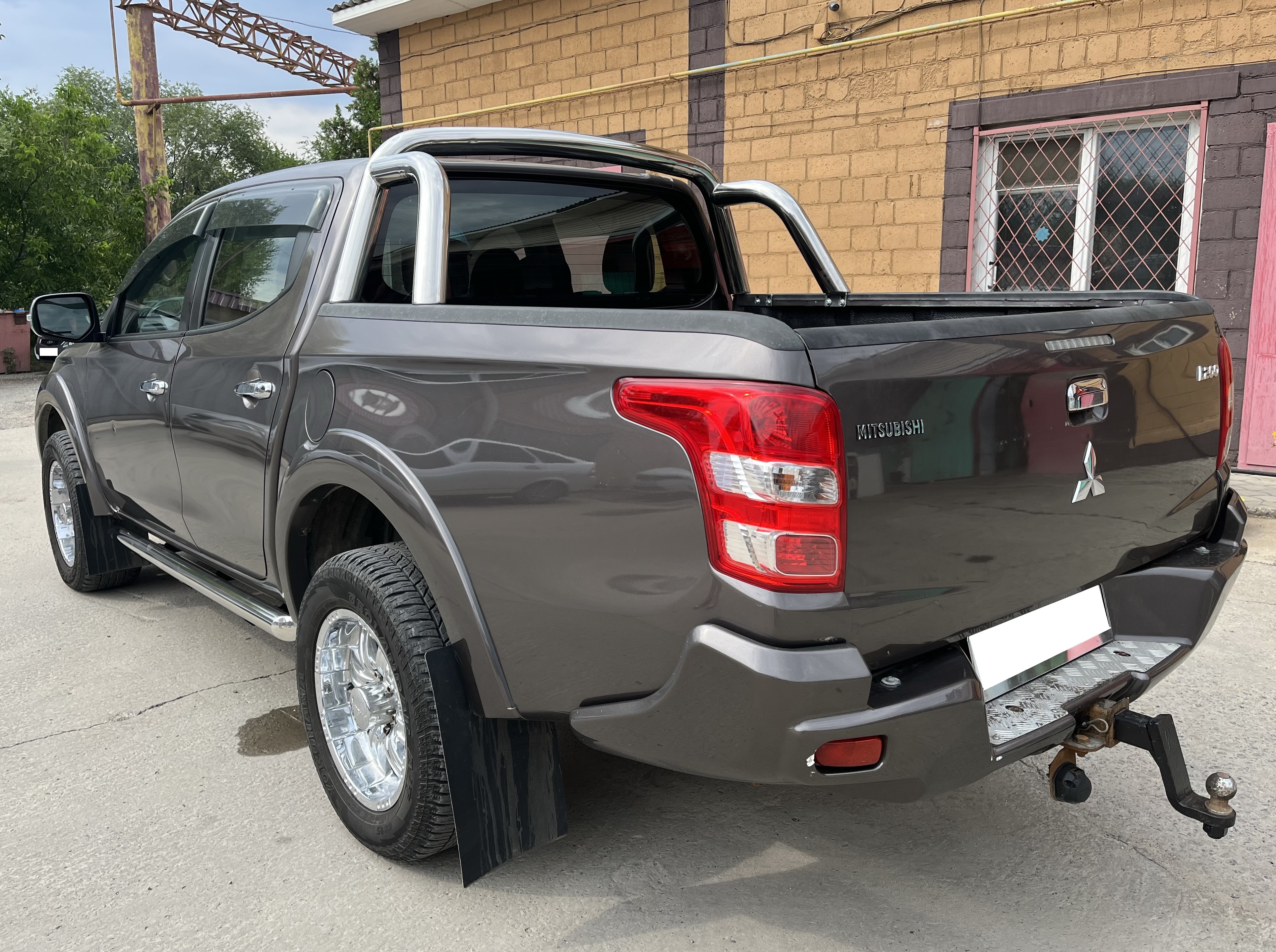 Защитные дуги d76 мм для Mitsubishi L200 V Рестайлинг