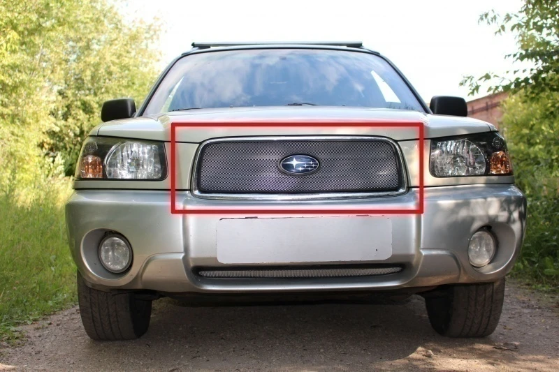 Защитная сетка радиатора верх для Subaru Forester II Хром Стрелка 11 SUBFOR04.top.chrome