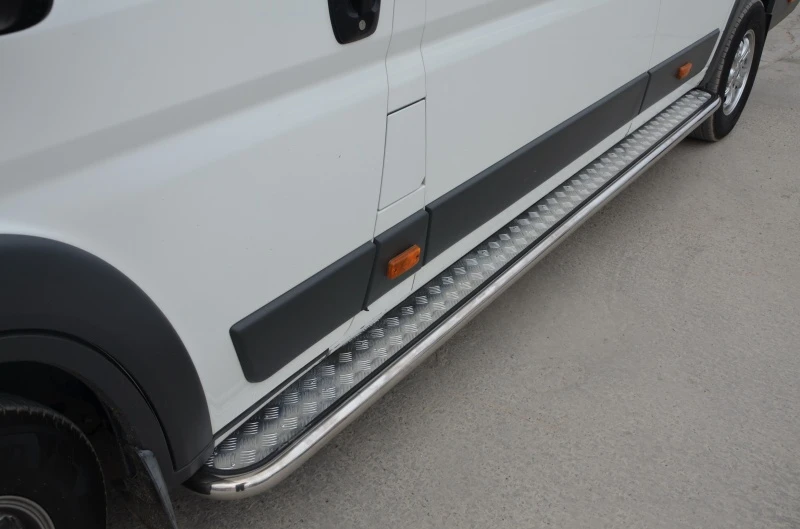 Пороги с накладным листом d53 мм для Peugeot Boxer II Рестайлинг  Юко PB.14.41