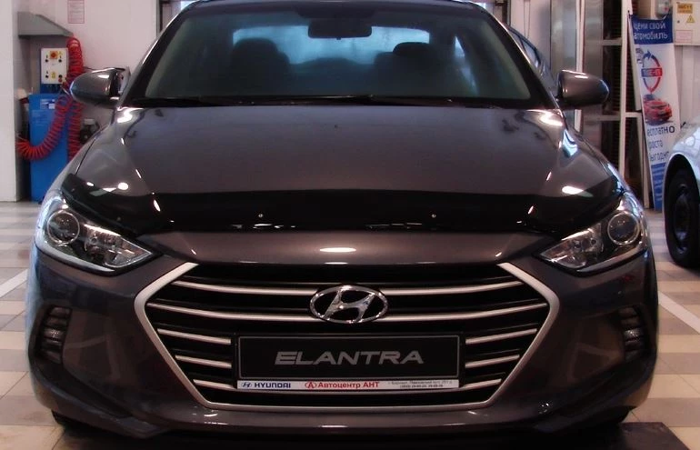Дефлектор капота темный для Hyundai Elantra VI (AD)