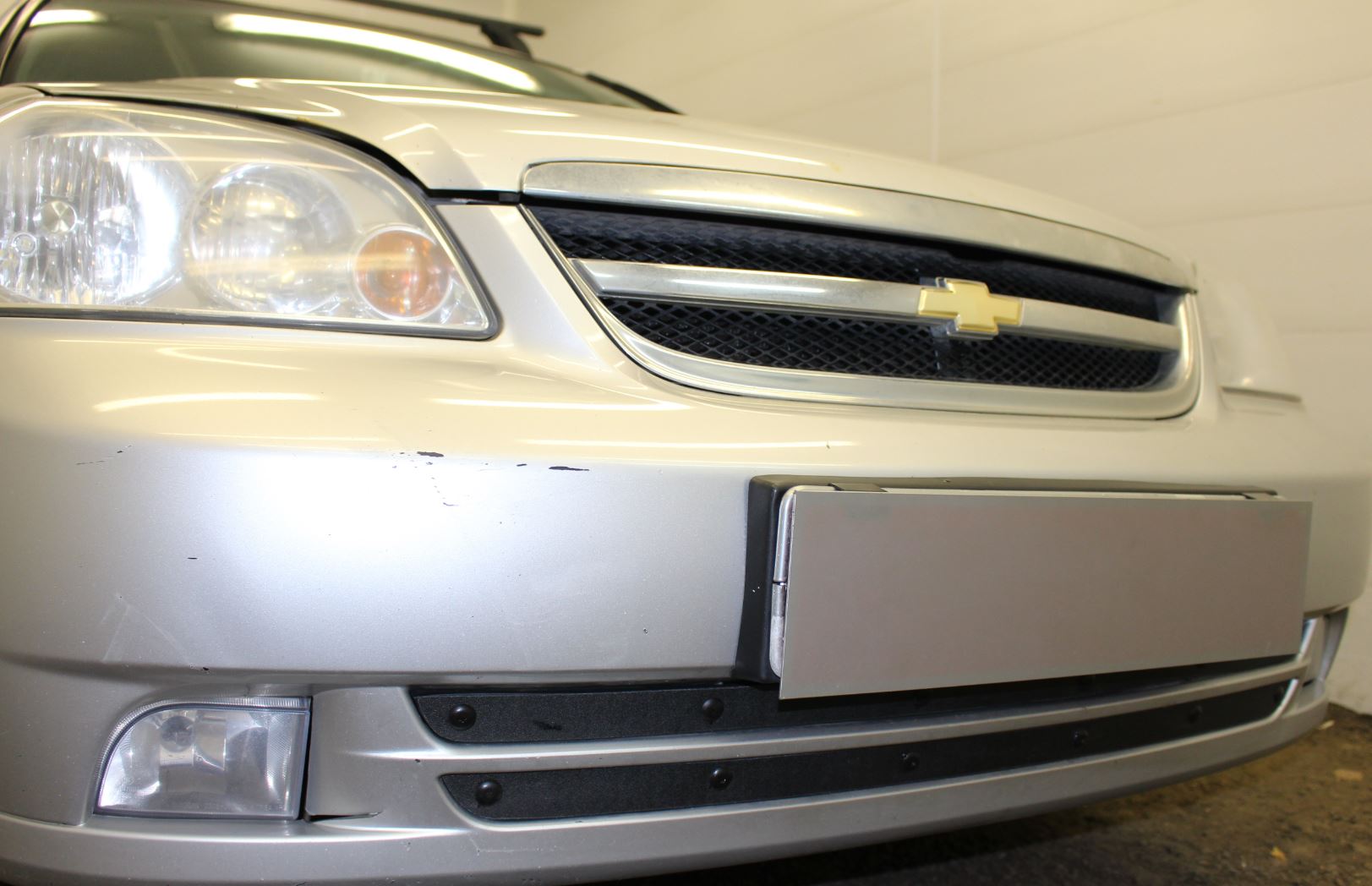 Зимняя заглушка радиатора к съемной сетке (2 части) для Chevrolet Lacetti