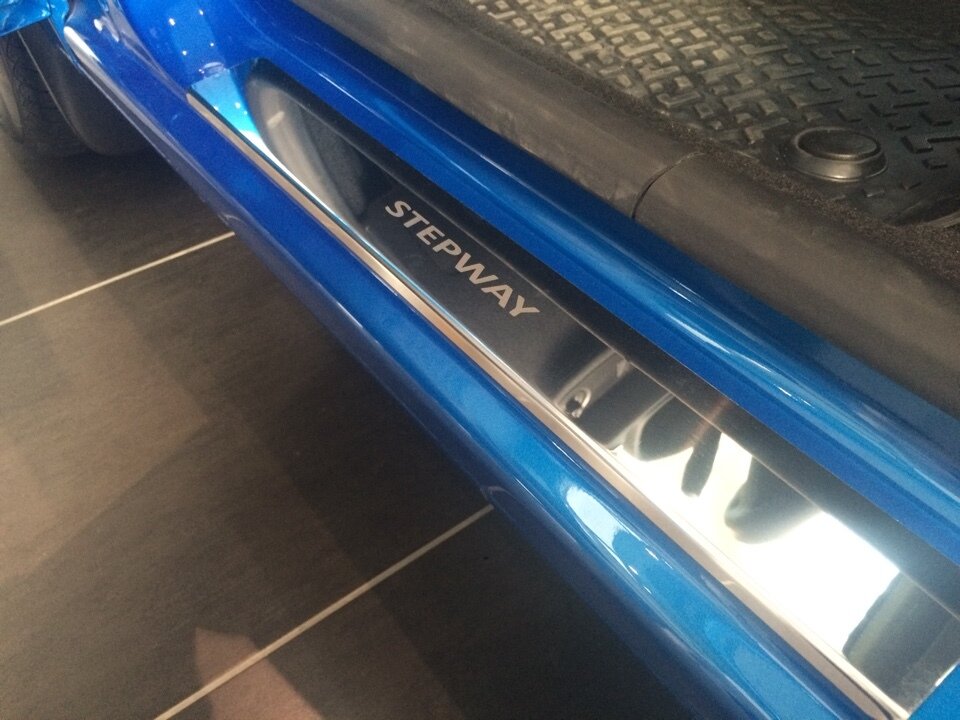 Накладки на пороги из нержавеющей стали 4шт. для Renault Sandero II