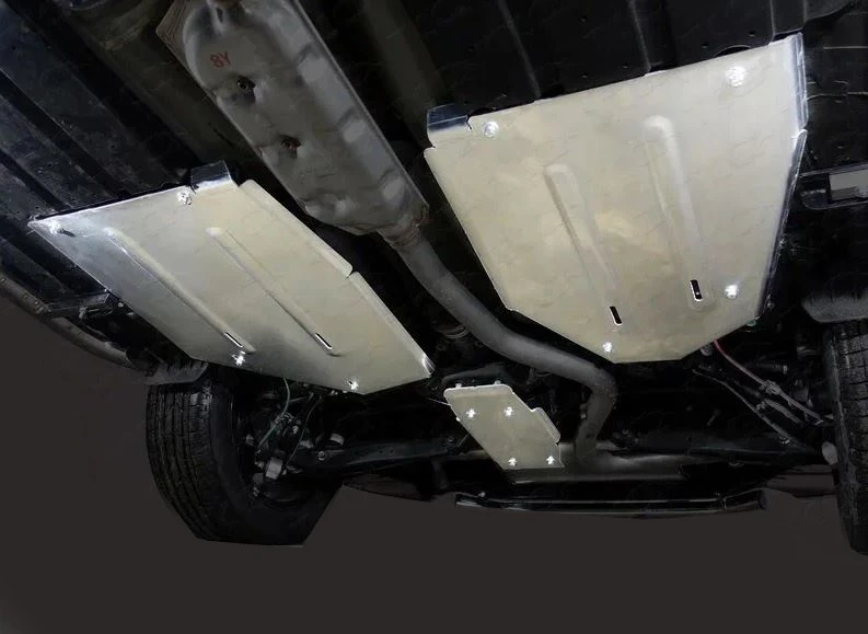 Защита топливного бака левая для Subaru XV II  ТСС ZKTCC00324