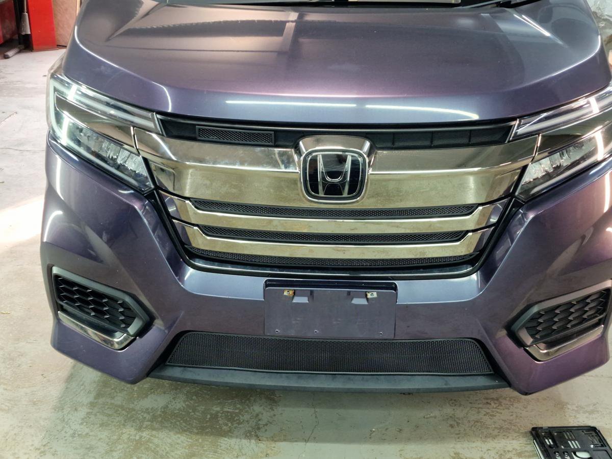 Защитная сетка радиатора верх 5 частей для Honda Stepwgn V Рестайлинг