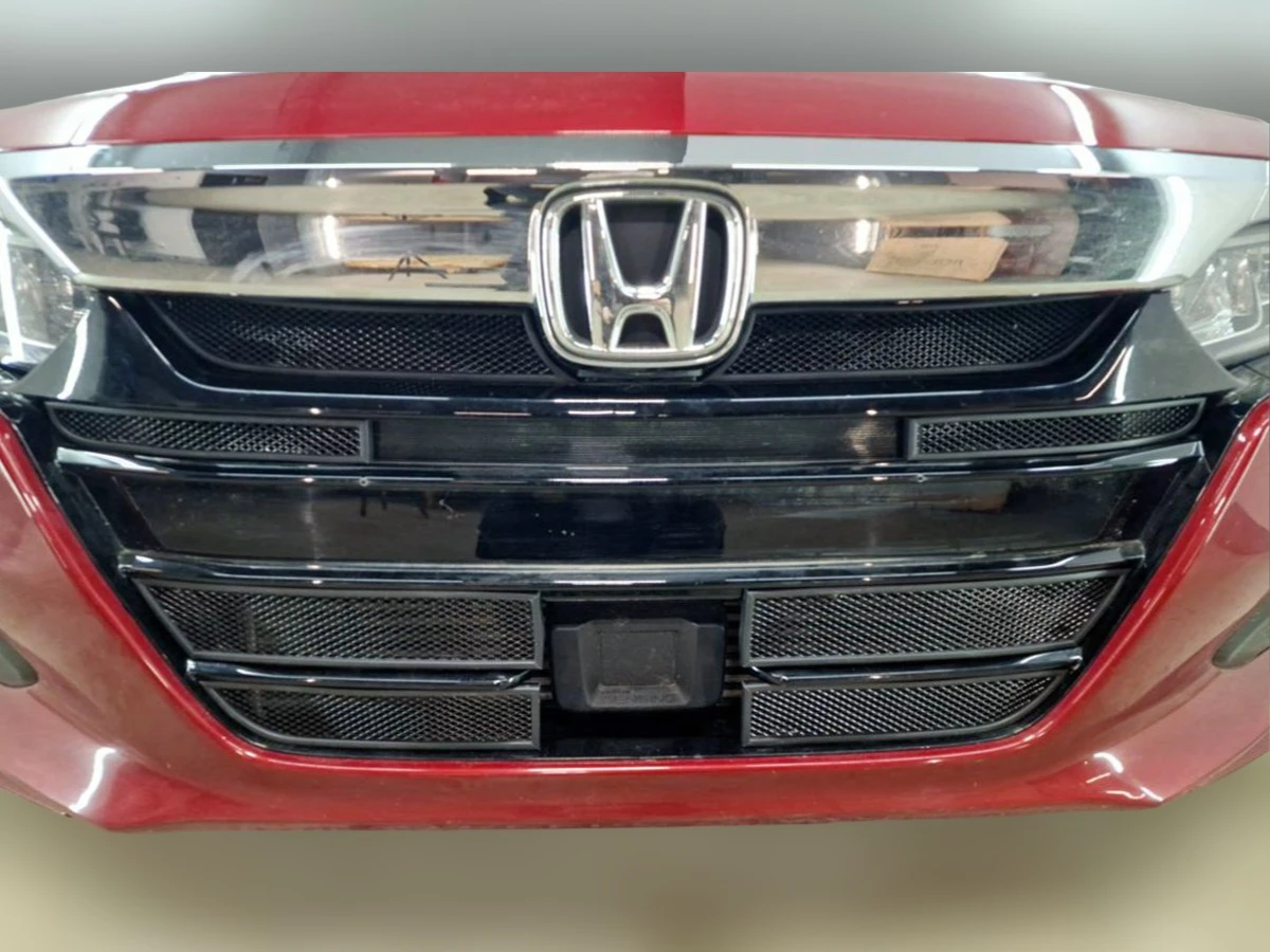 Комплект сеток black верх 4 части и низ 4 части для Honda Accord X