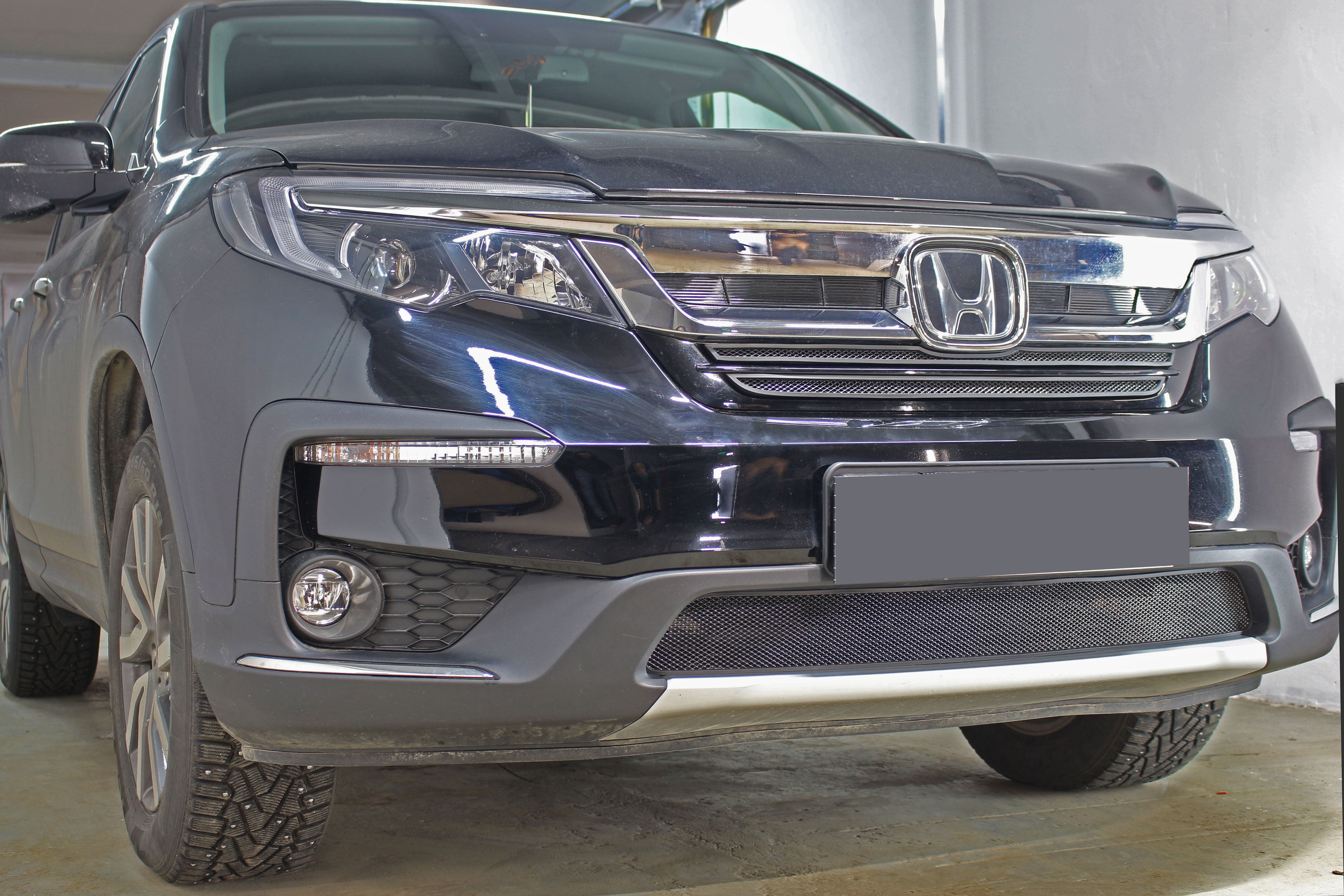 Защитная сетка радиатора низ для Honda Pilot III Рестайлинг