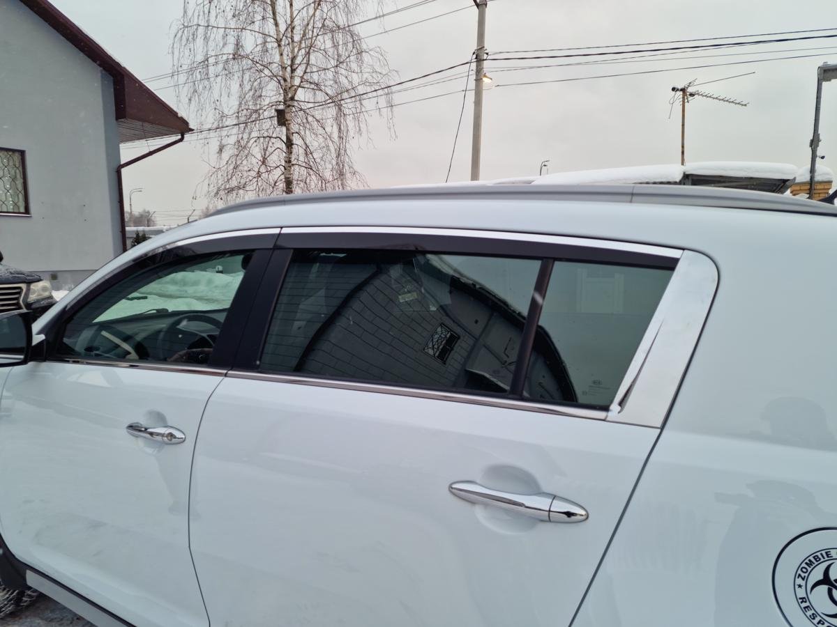 Дефлекторы окон с хром накладками 2D 4 шт для Kia Sportage III