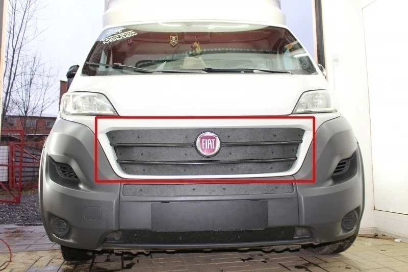 Зимняя заглушка радиатора на стяжке верх (3 части) для Fiat Ducato III Рестайлинг Черный Стрелка 11 ZZ.FDUC14.top