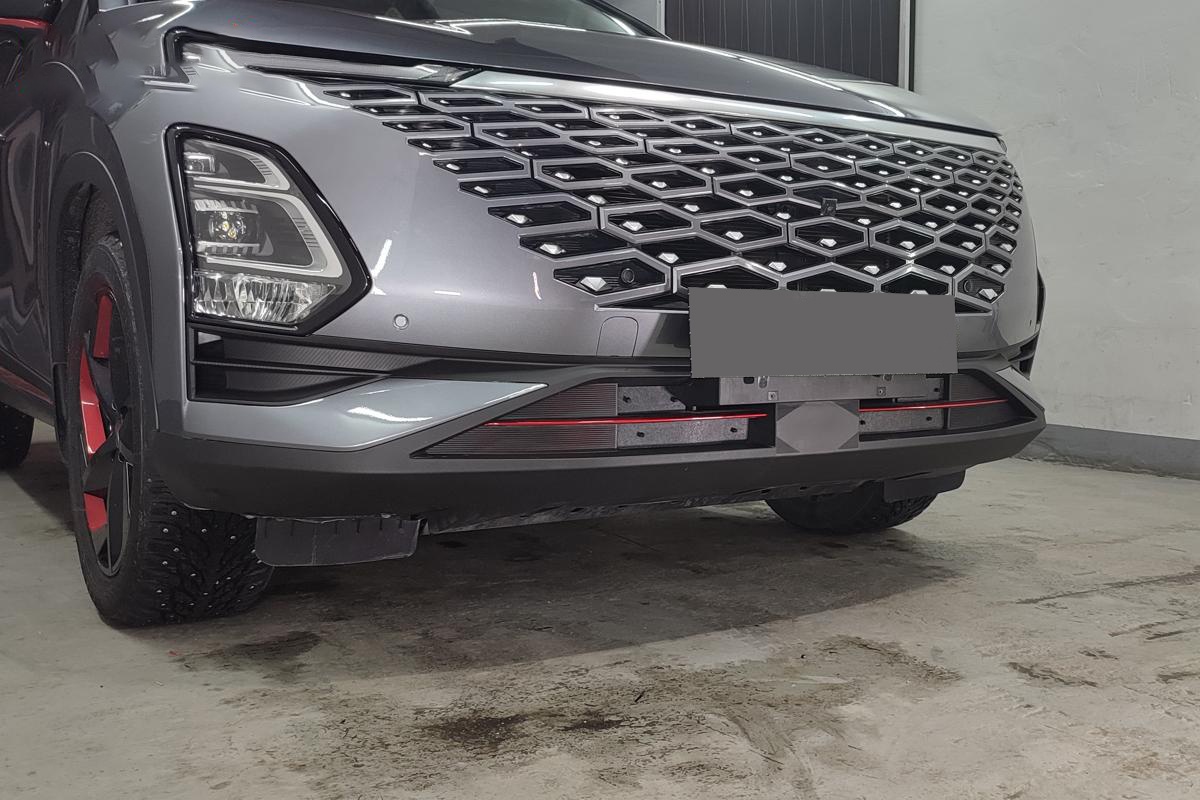 Зимняя заглушка радиатора на стяжке низ (4 части) для Omoda C5 I