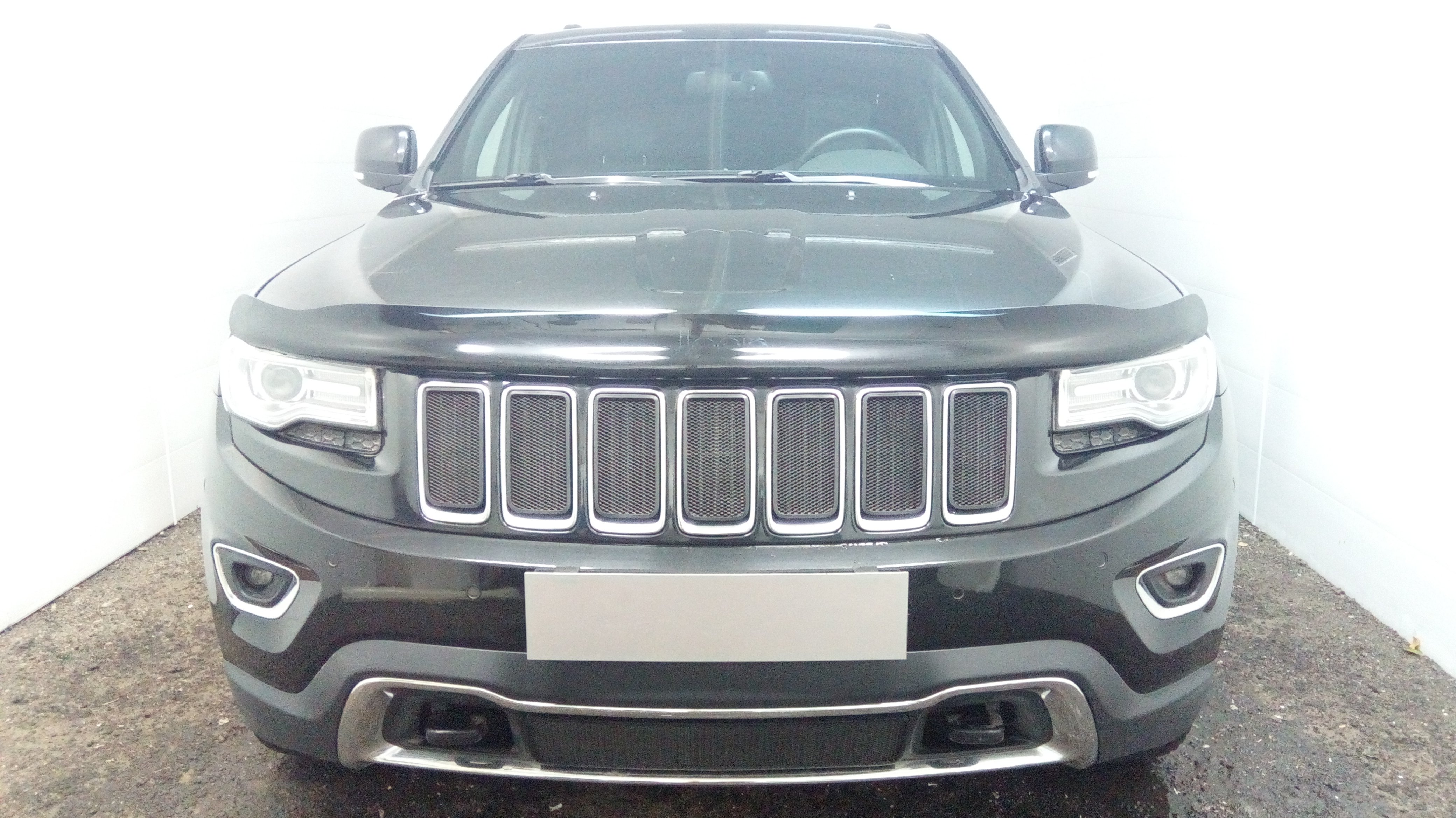 Защитная сетка радиатора верх для Jeep Grand Cherokee IV (WK2) Рестайлинг
