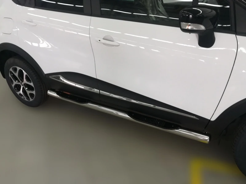 Пороги труба с проступью d76 мм для Renault Kaptur I  Юко RK.17.93