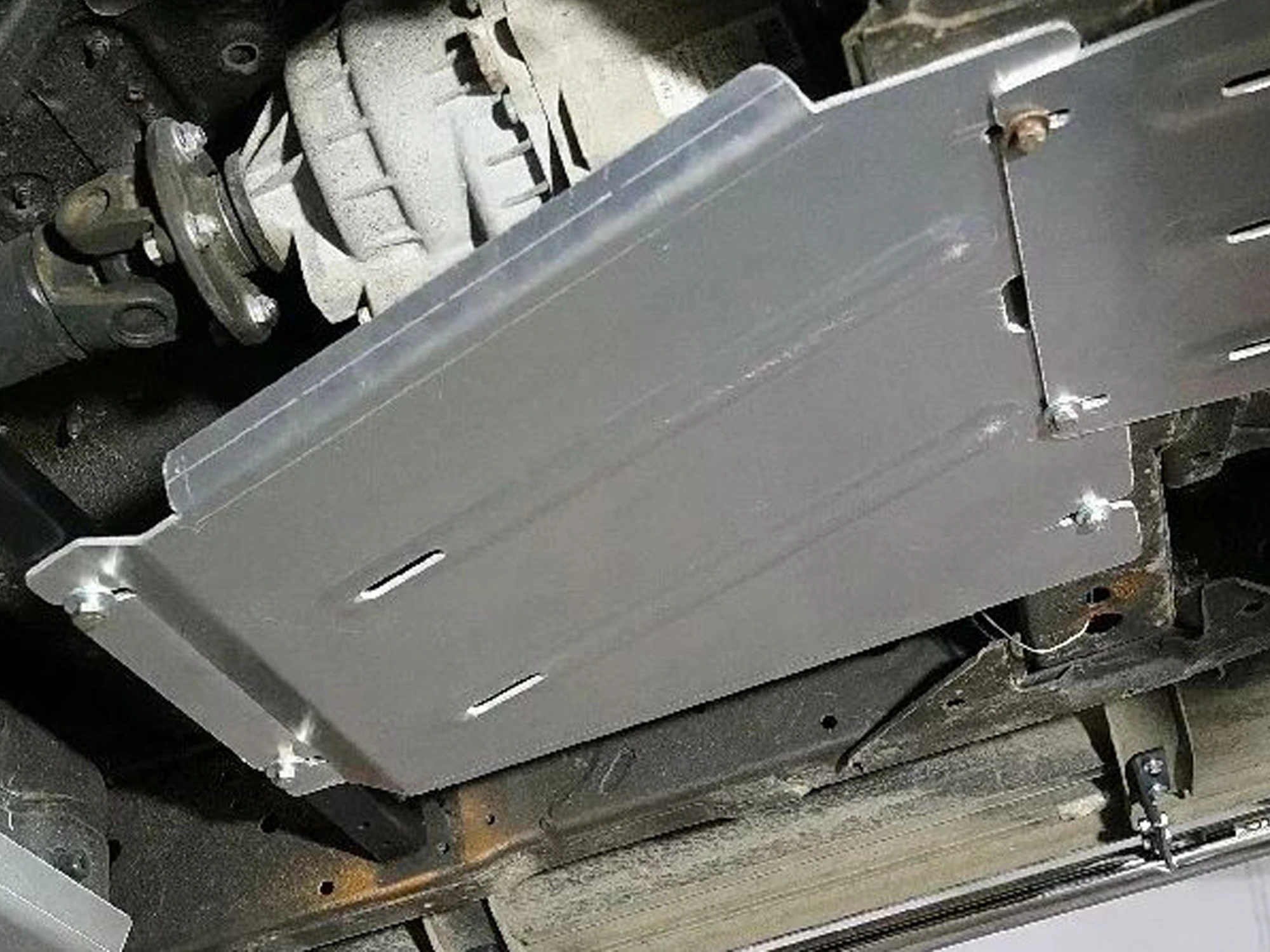 Защита раздаточной коробки для DongFeng DF6  ТСС ZKTCC00581