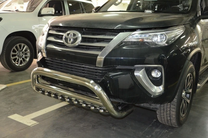Защита переднего бампера скоба низкая+зубья d76/60/42 мм для Toyota Fortuner II  Юко TF.17.76